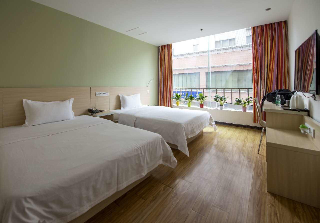 E+ Hotel Guangzhou Baixin Branch Exterior photo